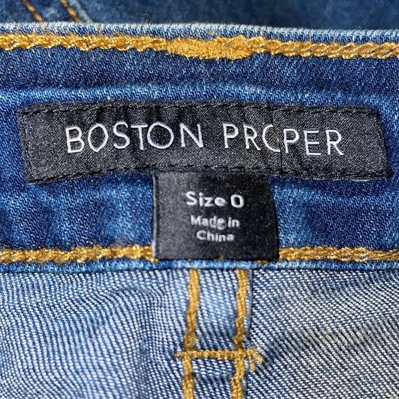 Boston Proper Embroidered Jeans. Size 0. - Picture 6 of 14
